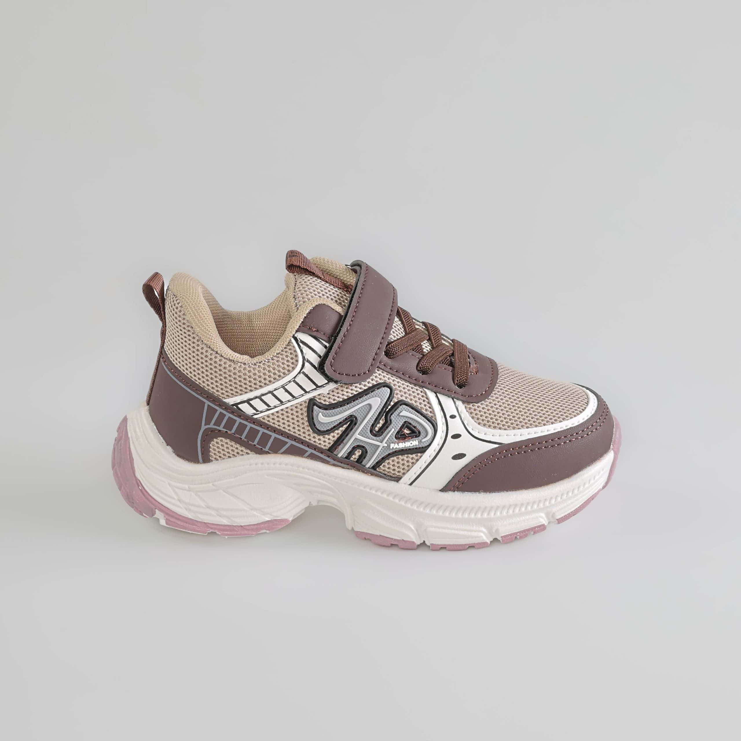 Enzo – Baskets Enfants en Coffee.