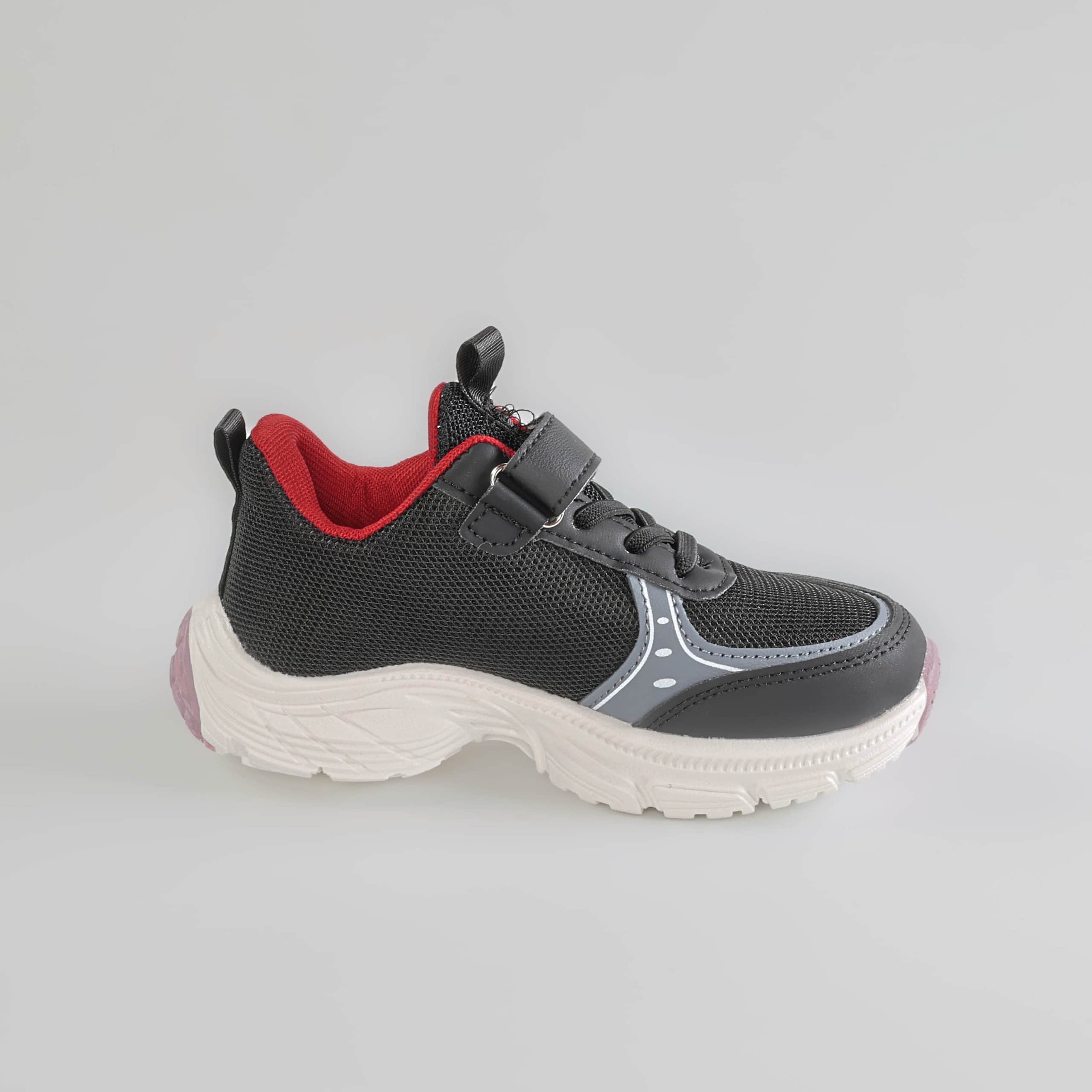 Enzo – Baskets Enfants en Noir.