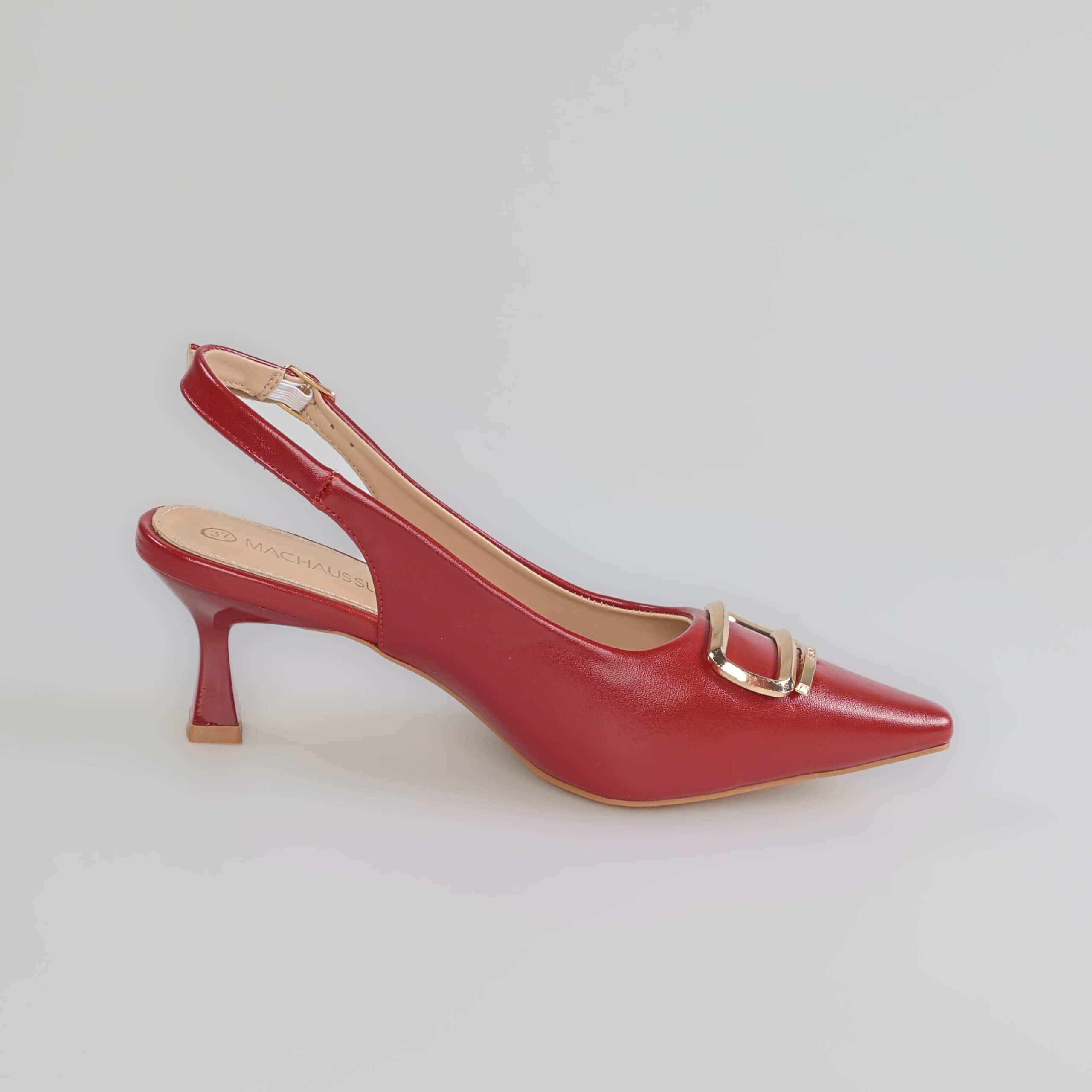 Ruby – Escapins Femmes en Rouge.