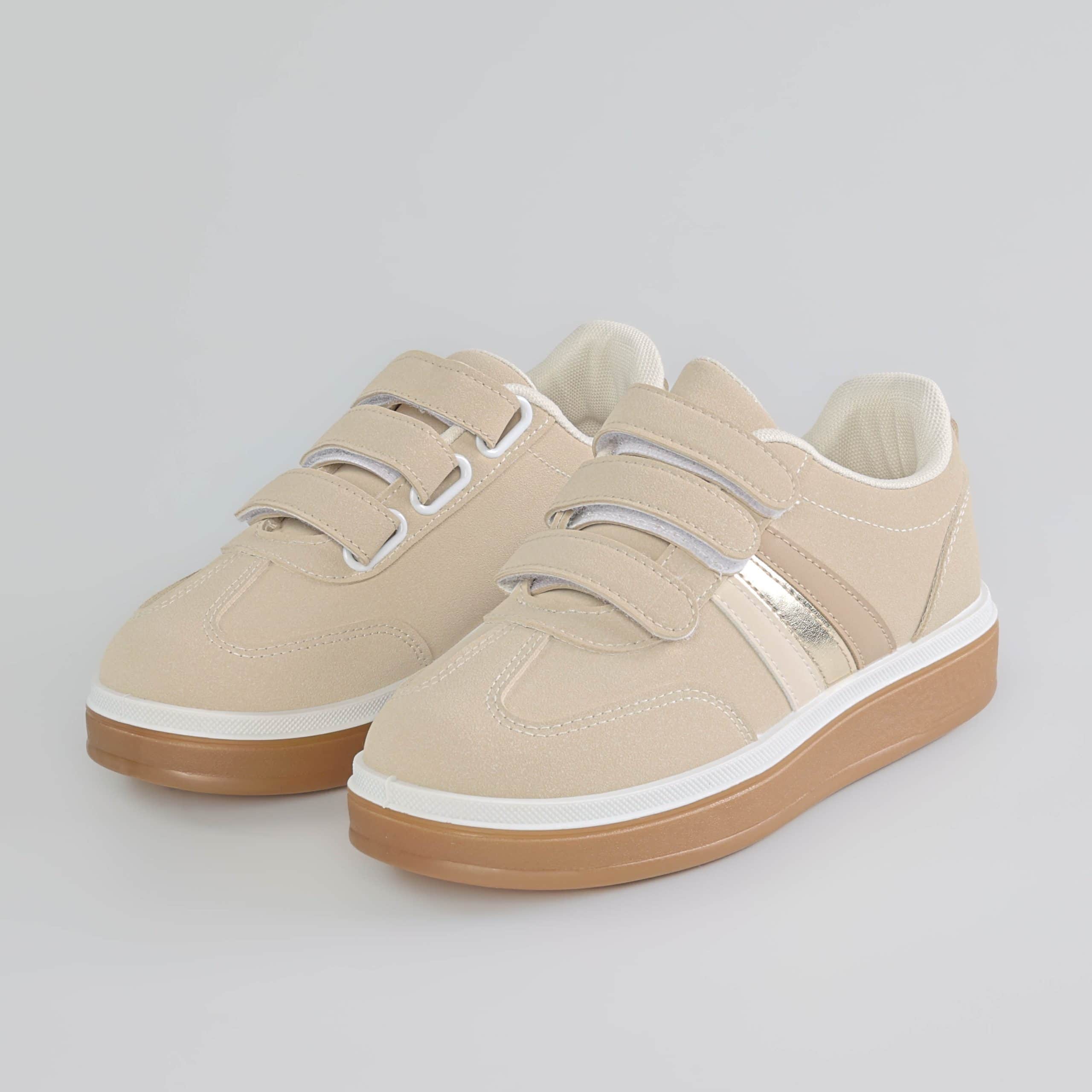 Nova – Baskets Femmes en Beige.