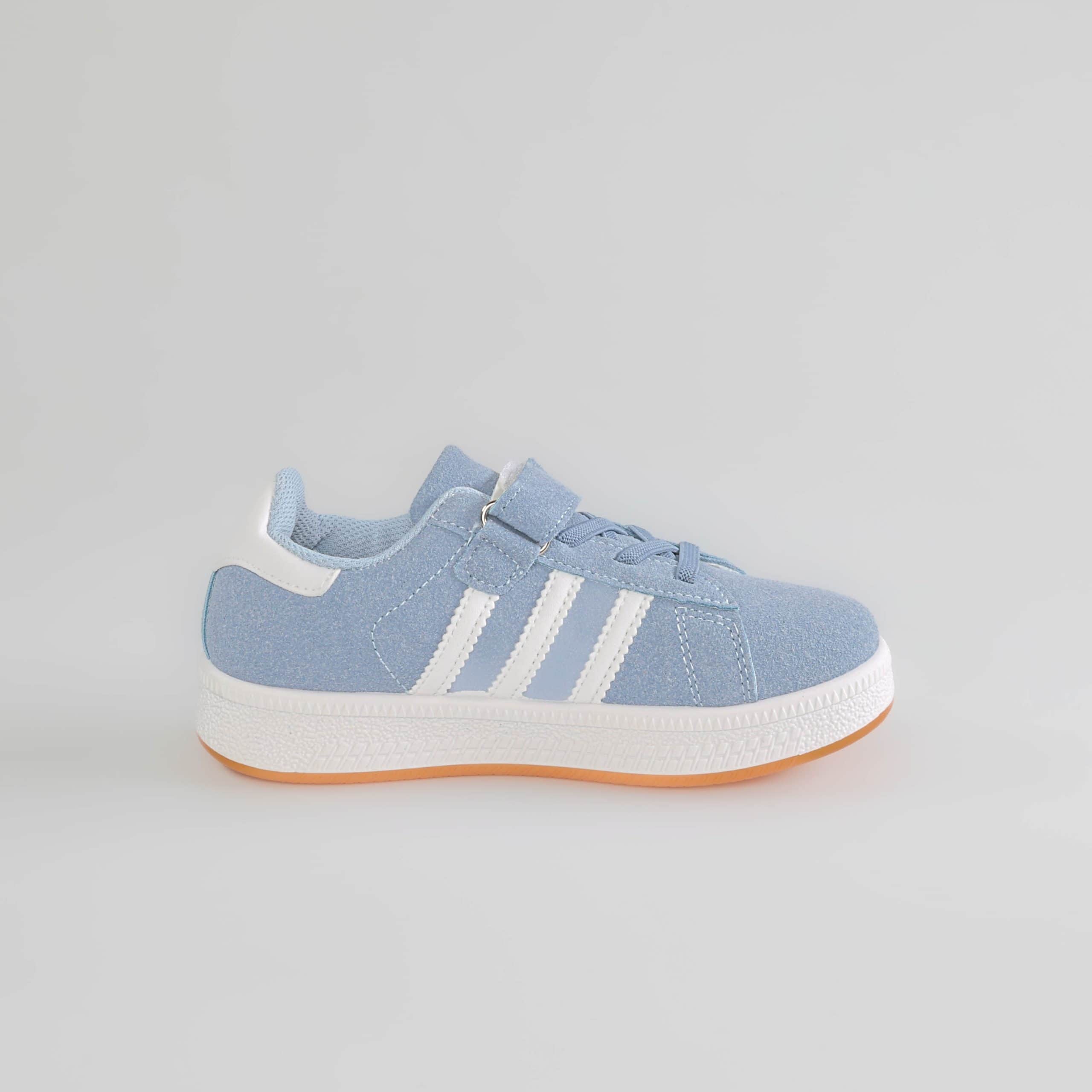 JOVAN – Baskets Enfants en Bleu.