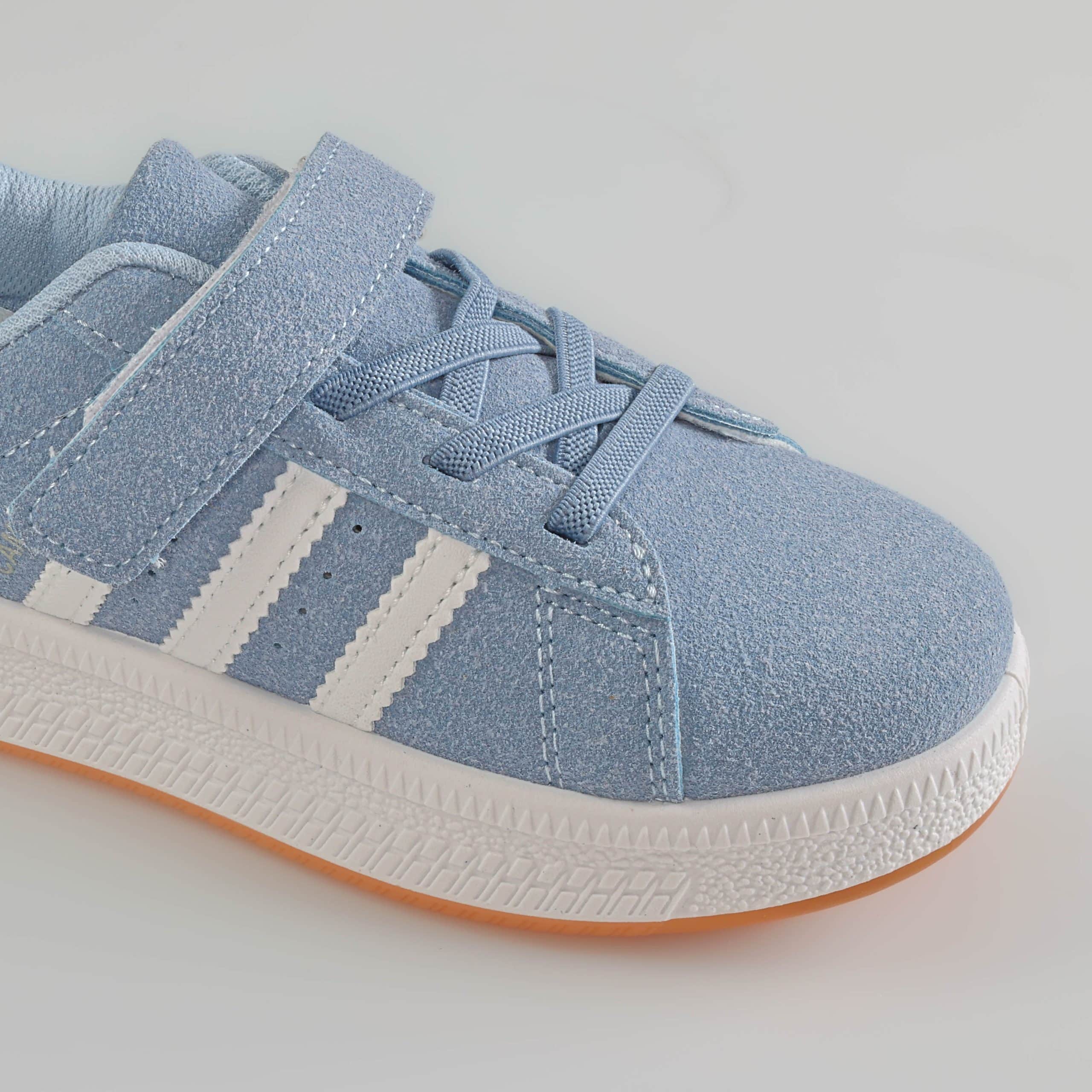 JOVAN – Baskets Enfants en Bleu.