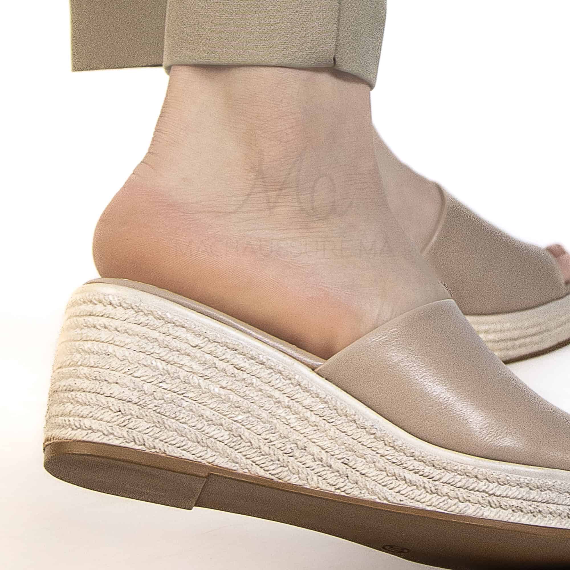 Rimal - Sandales Compensées Femmes en Beige.
