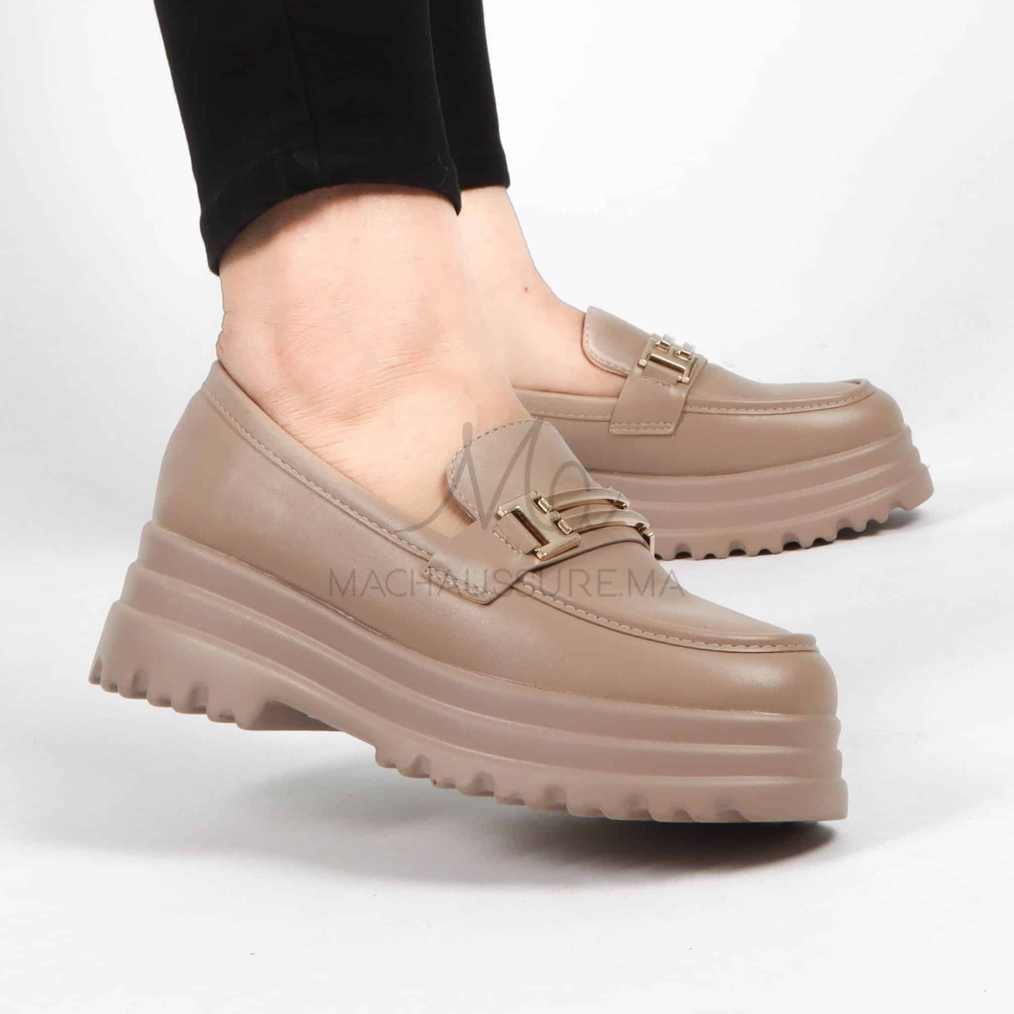 Luana - Derbies Femmes en Kaki.