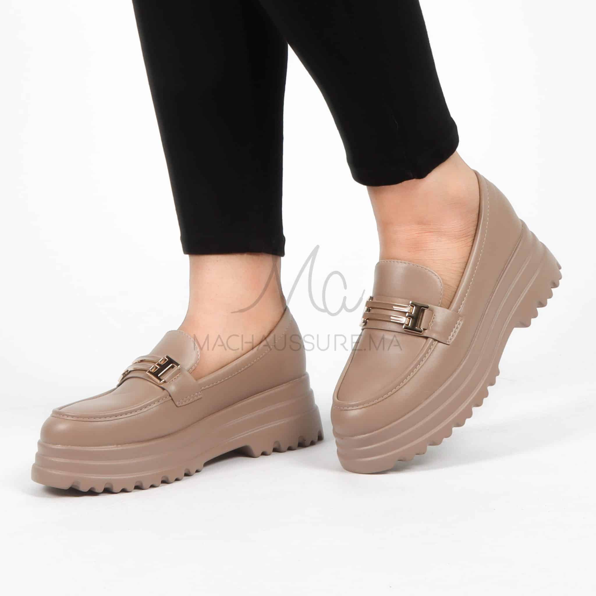 Luana - Derbies Femmes en Kaki.