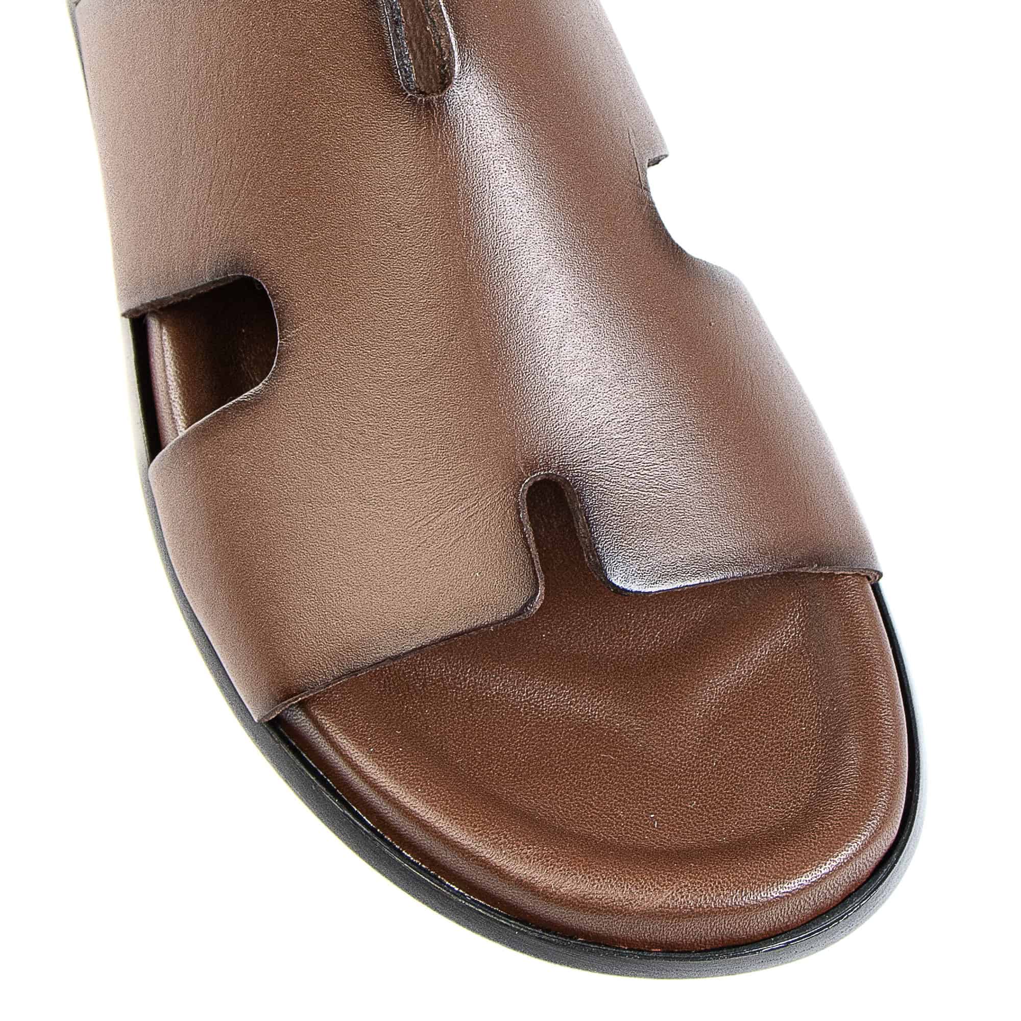 Zen – Sandales 100 % Cuir en Tabacfonce.