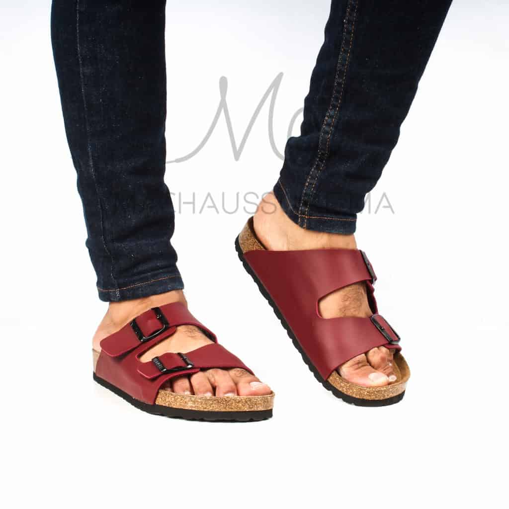 WAINSCOTT – Sandales et tongs en Grenat.