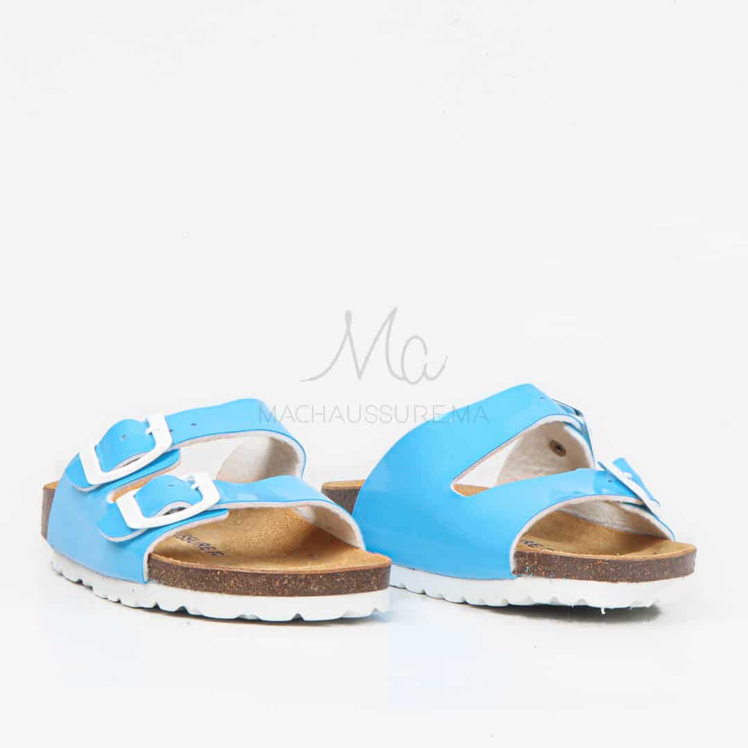 WAINSCOTT – Sandales et tongs en Bleu ciel.