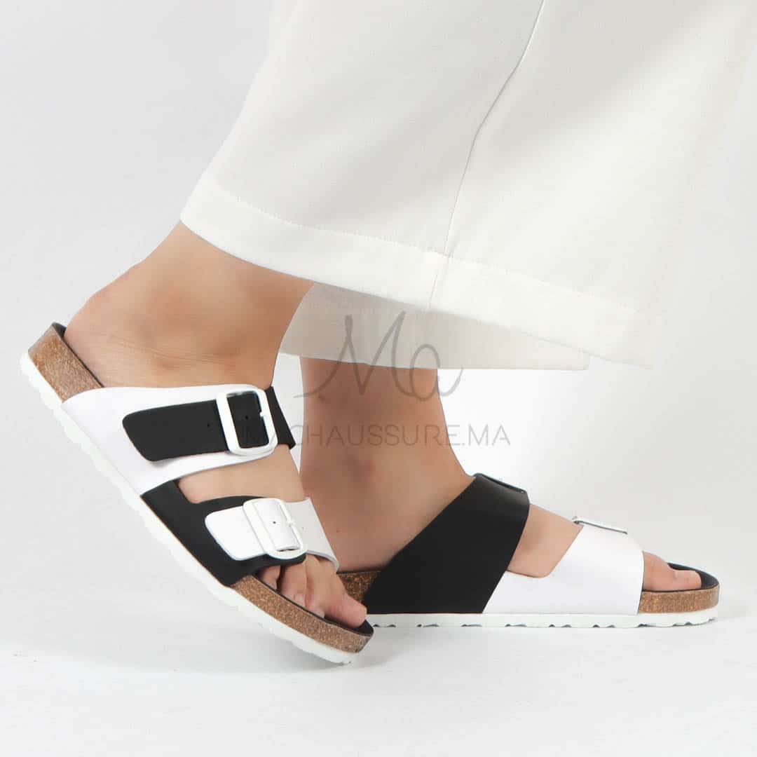 WAINSCOTT – Sandales et tongs en Noir.