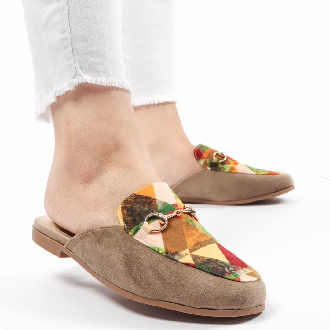 Tulipe – Mules Femmes en Beige.