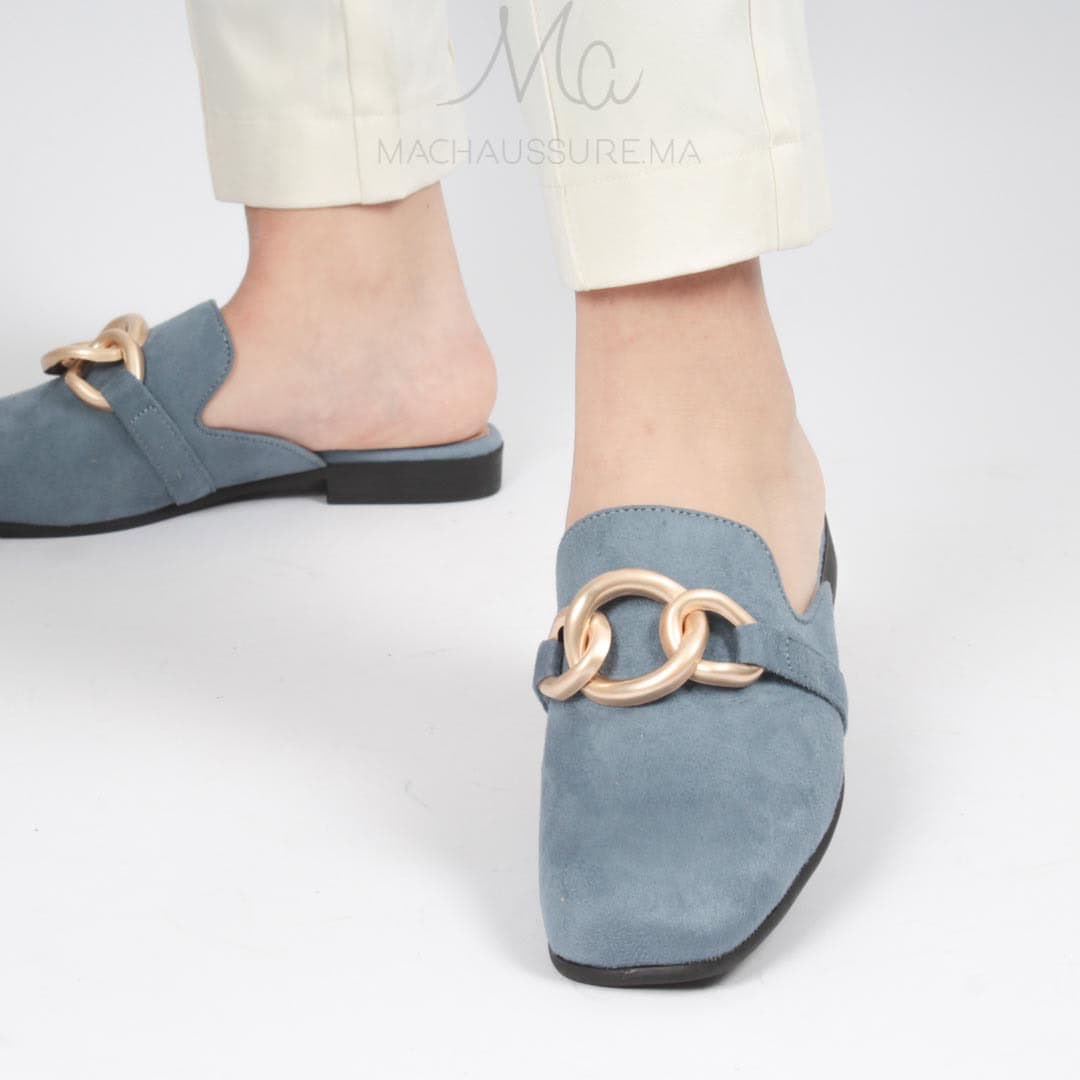 Mules en Bleu ciel.