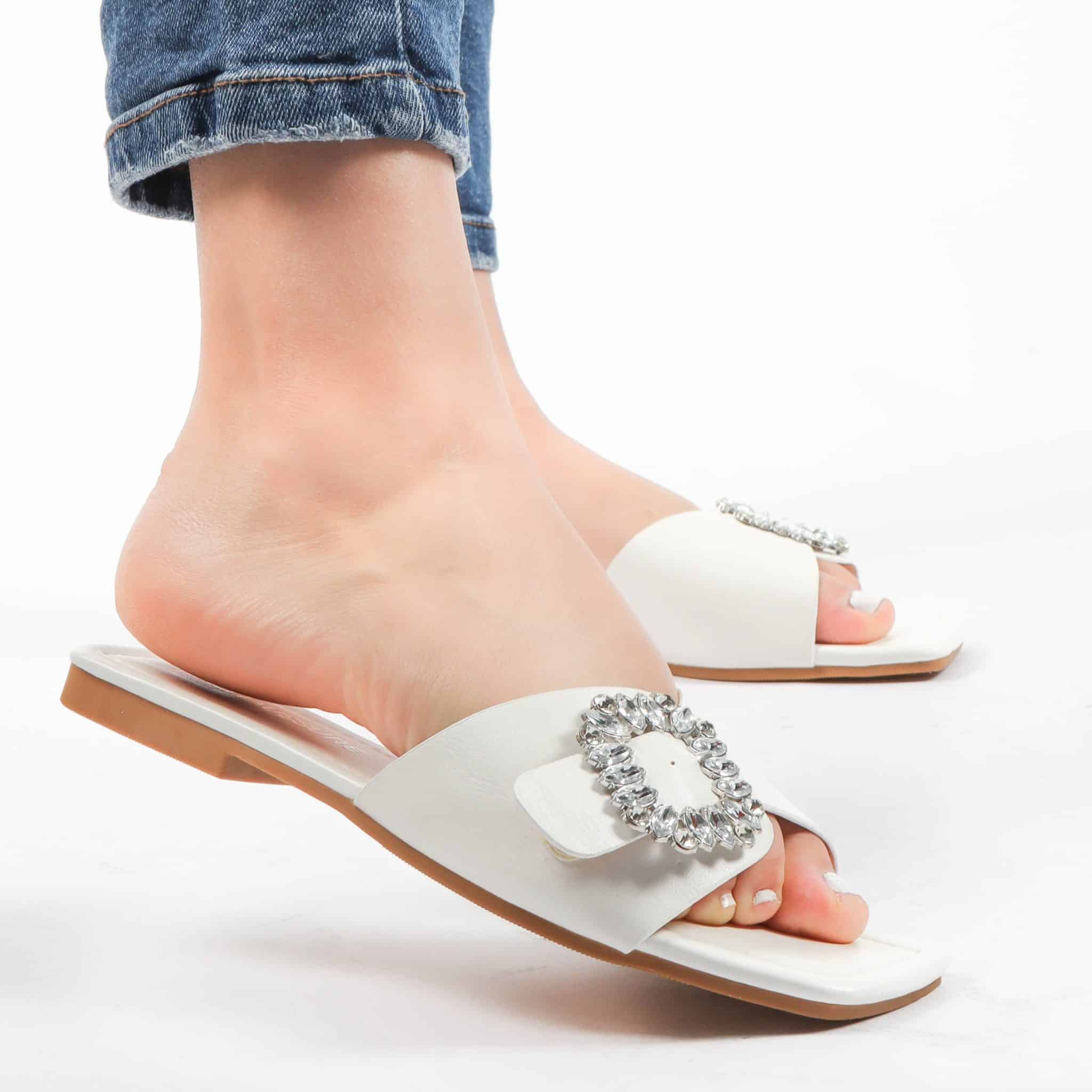 Reya – Sandales plates en Blanc.