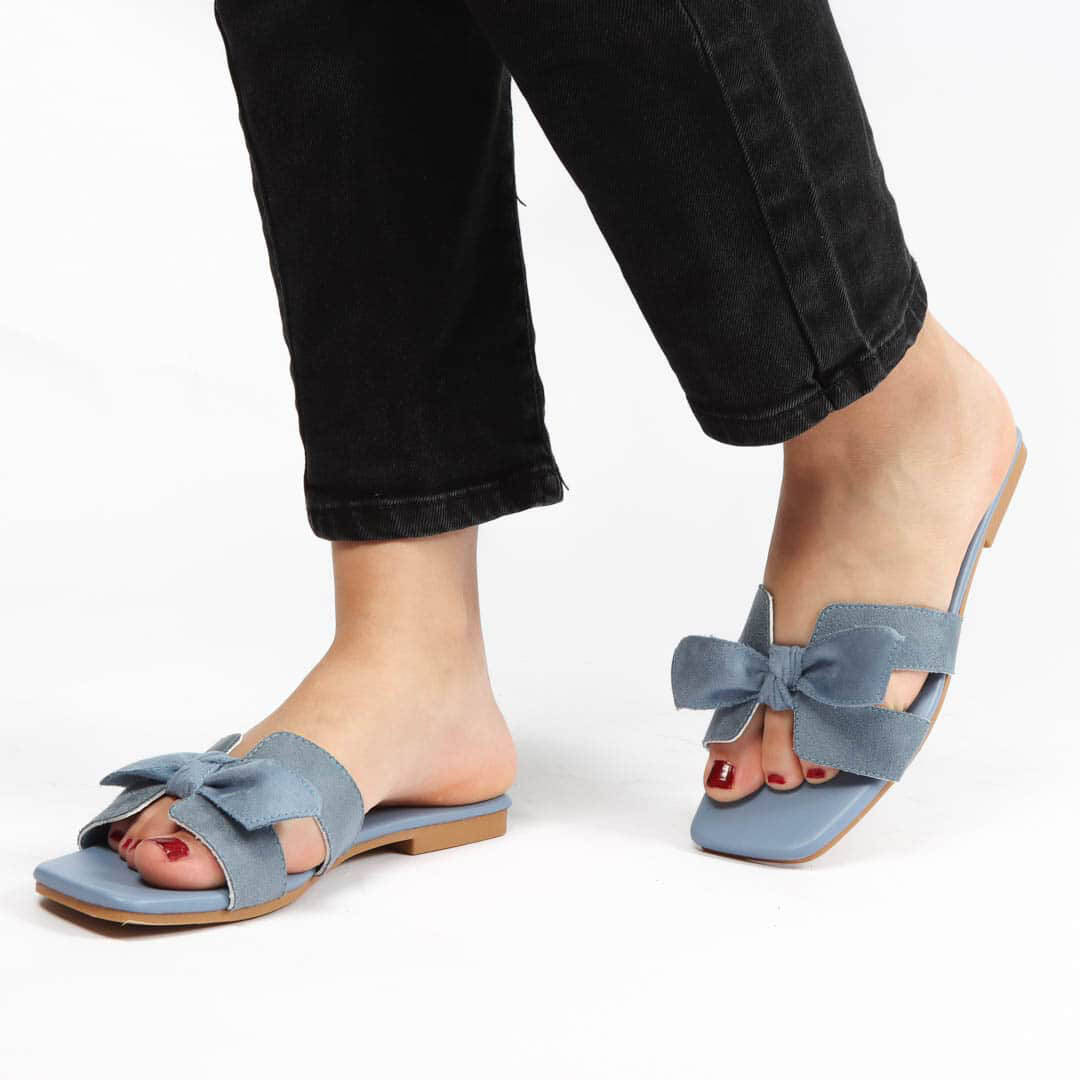 Achria – Sandales plates en Bleuciel.