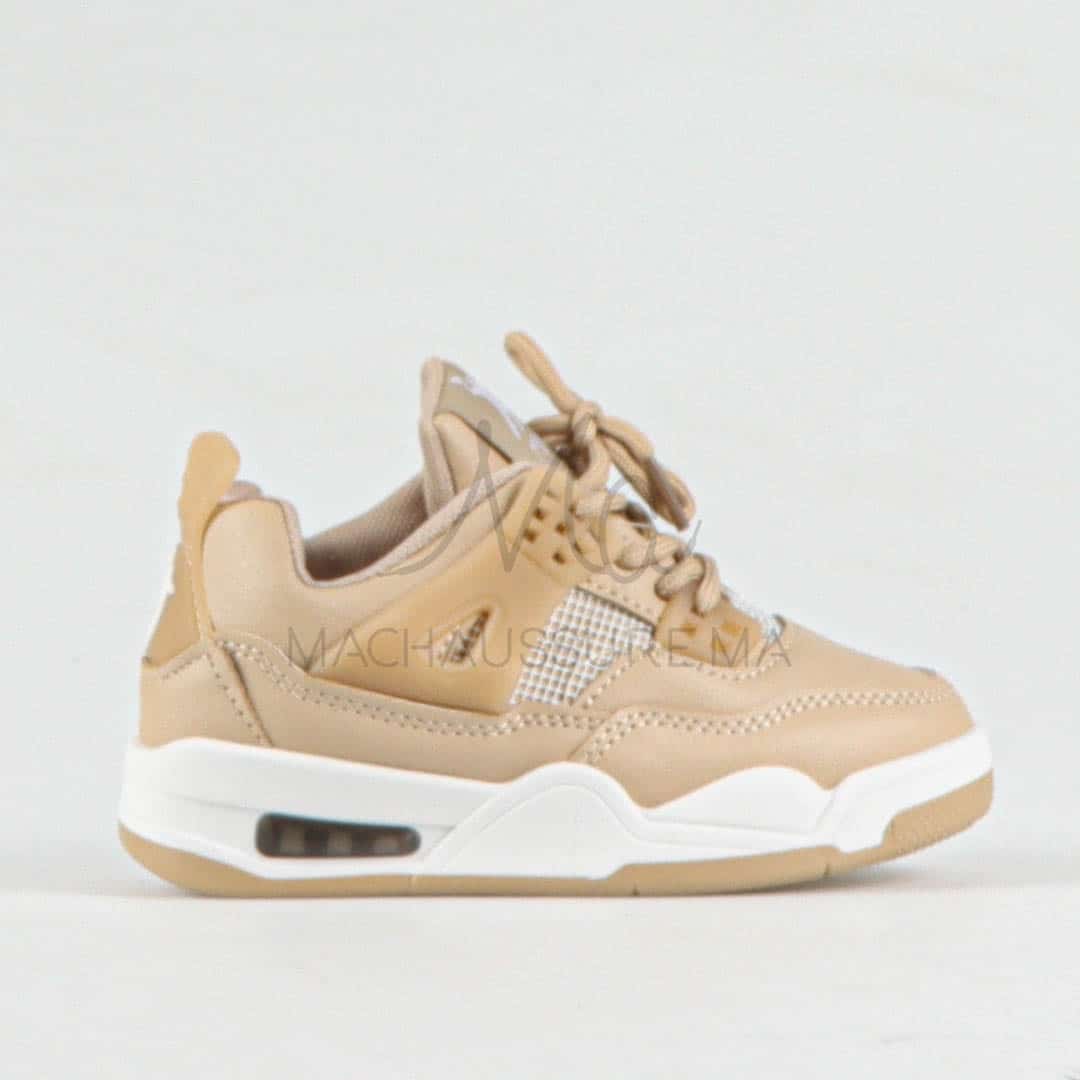 Compé– Baskets enfants en Beige.