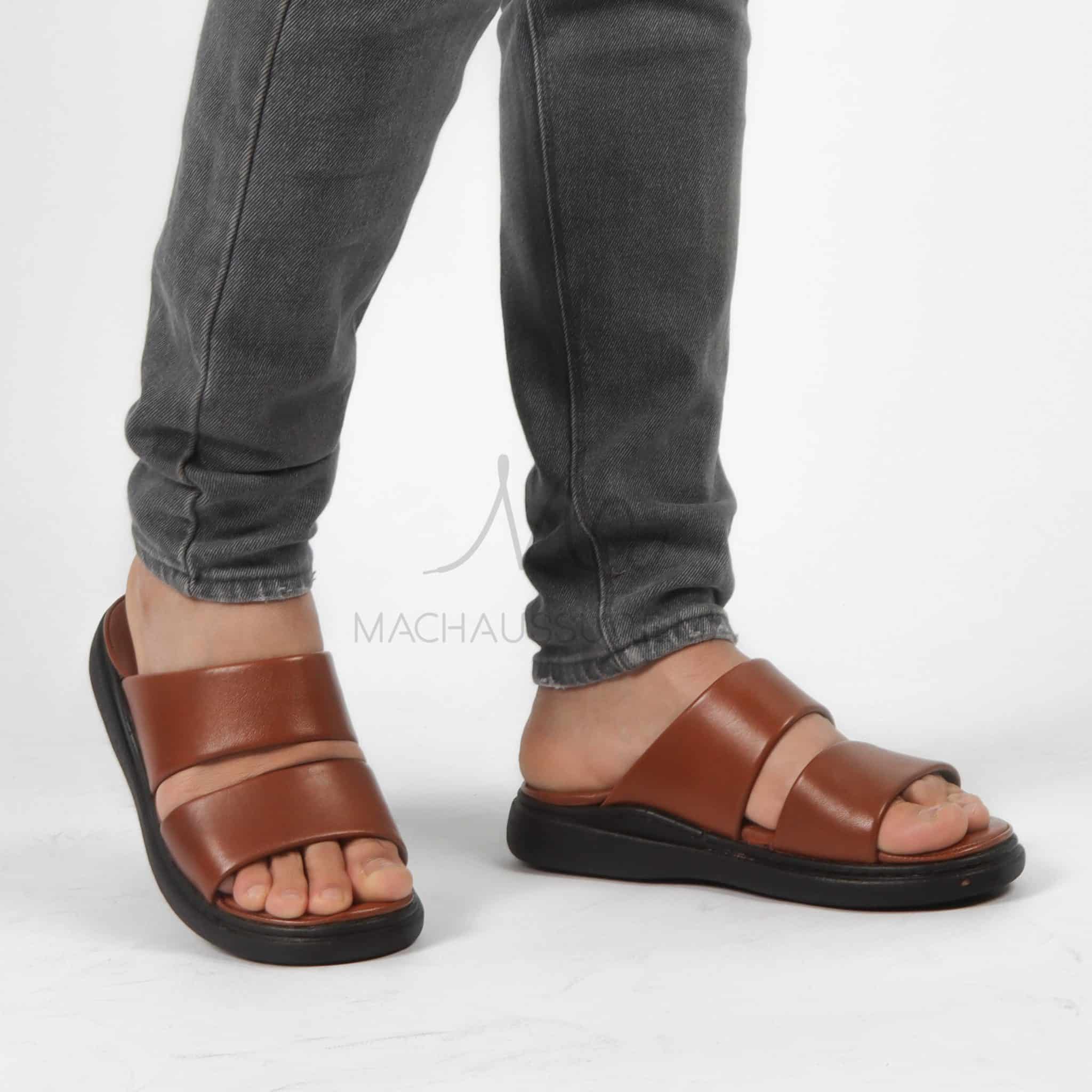 WESTSIDER Sandales et tongs en Cuir Tabacfonce foncé.