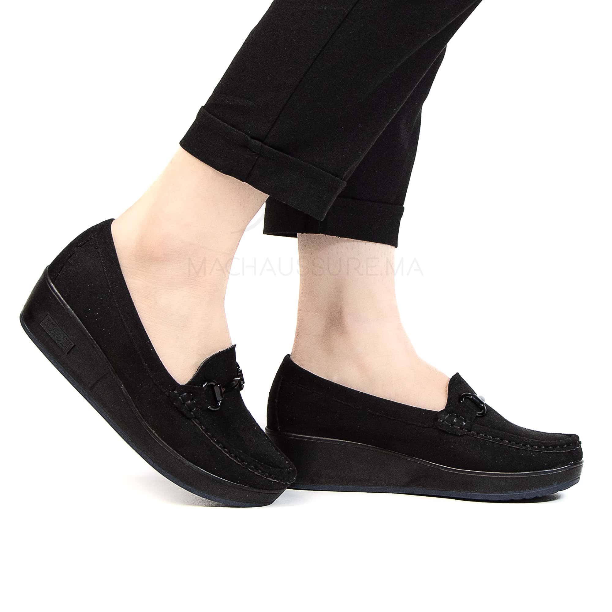 Mocassin compensé femme en Noir.