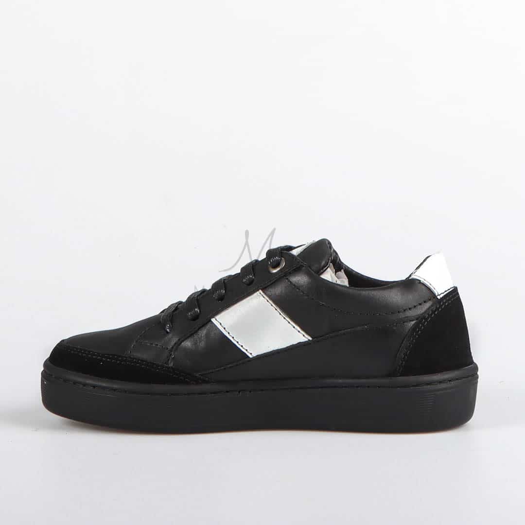 OLIVER - Baskets Enfants100% Cuir - Noir.
