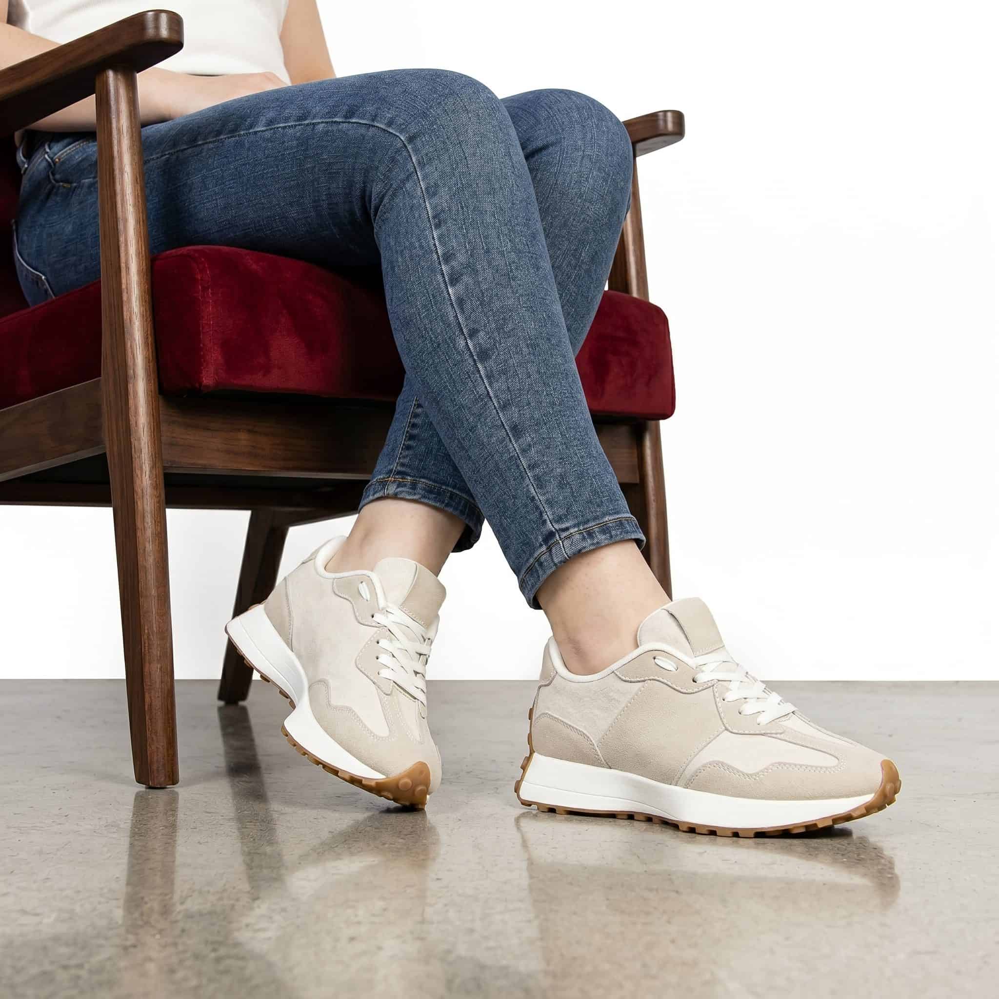 OZEL – Baskets femmes en Beige.