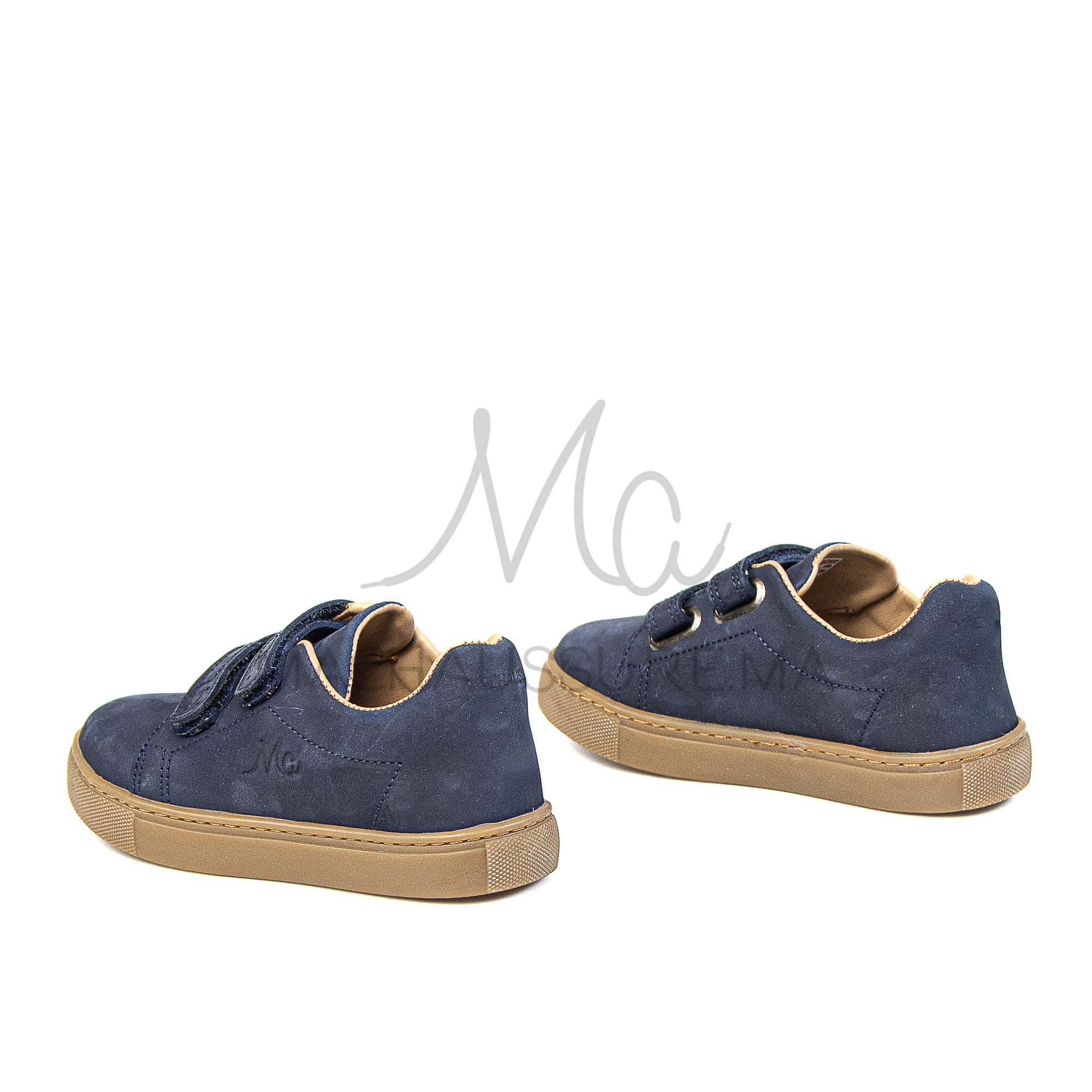 Giovanni - Baskets Enfants en Bleu.