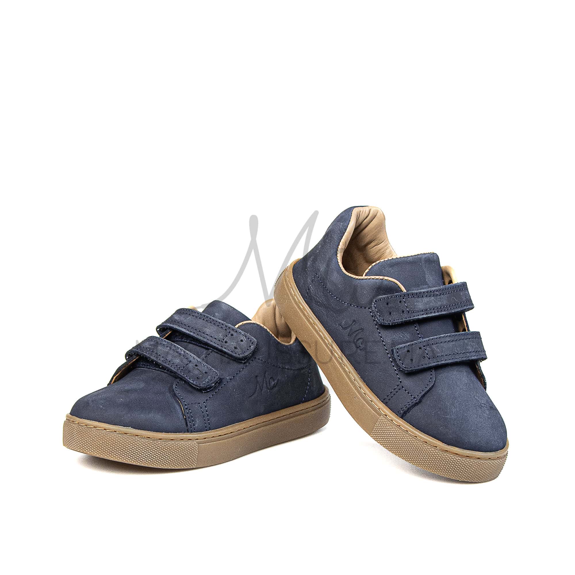 Giovanni - Baskets Enfants en Bleu.