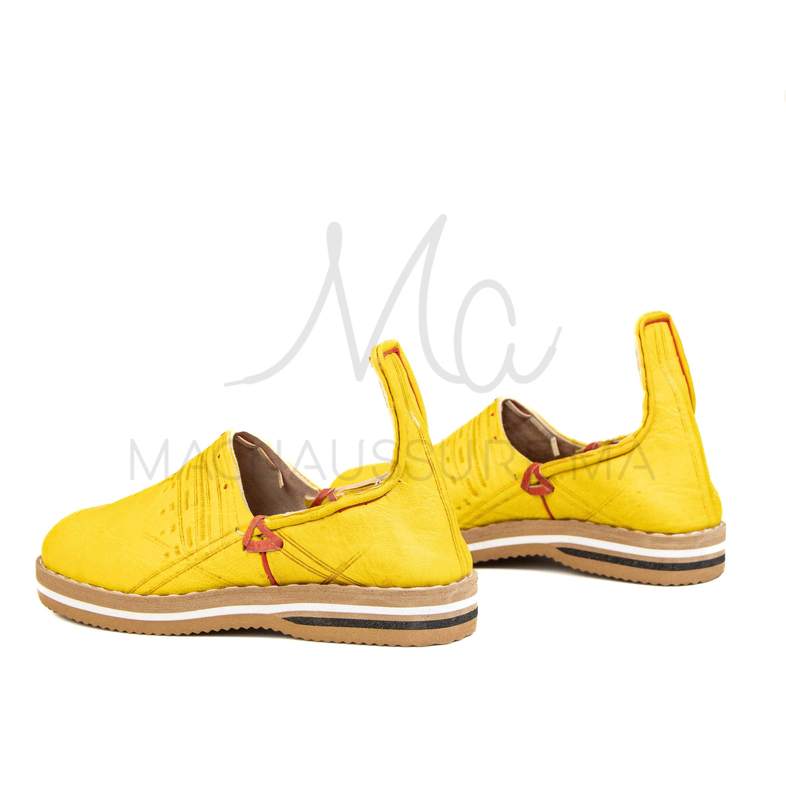 IDOKAN – Babouches traditionnelles en Jaune.