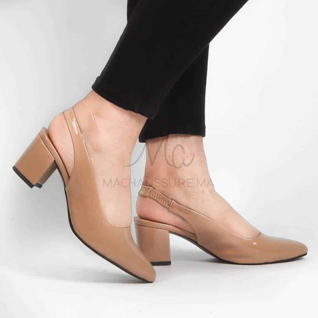 Neferti – Escarpins demi talon en Beige.