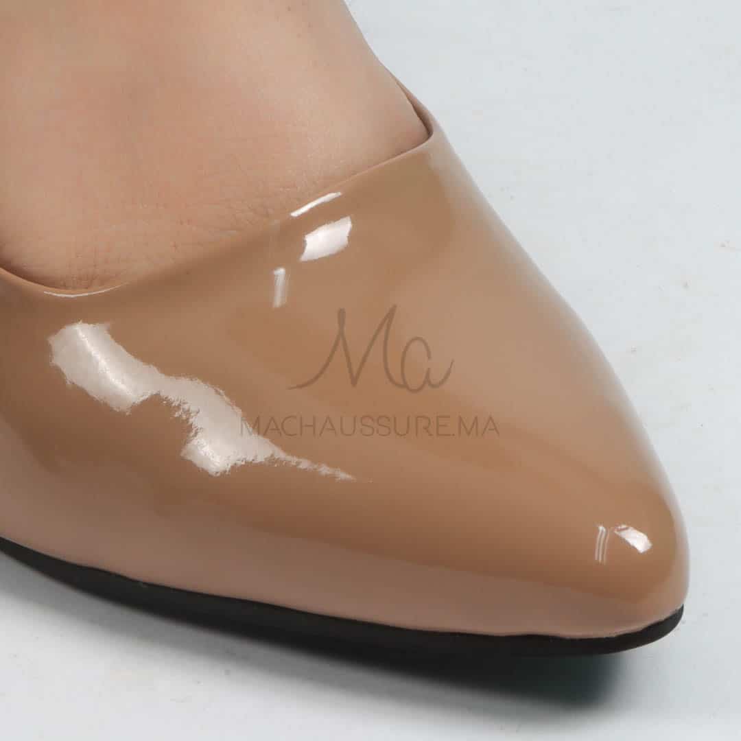 Neferti – Escarpins demi talon en Beige.