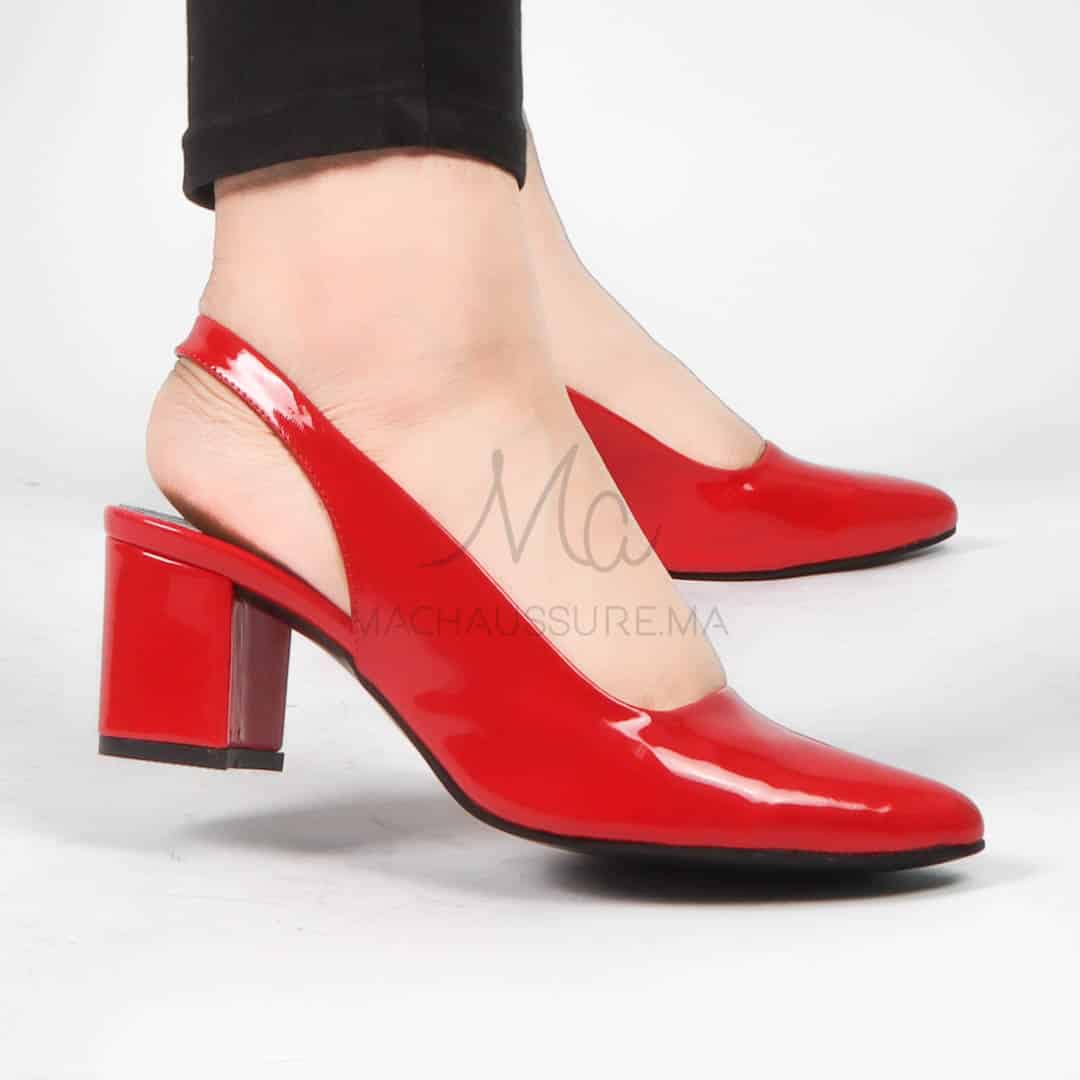 Neferti – Escarpins demi talon en Rouge.