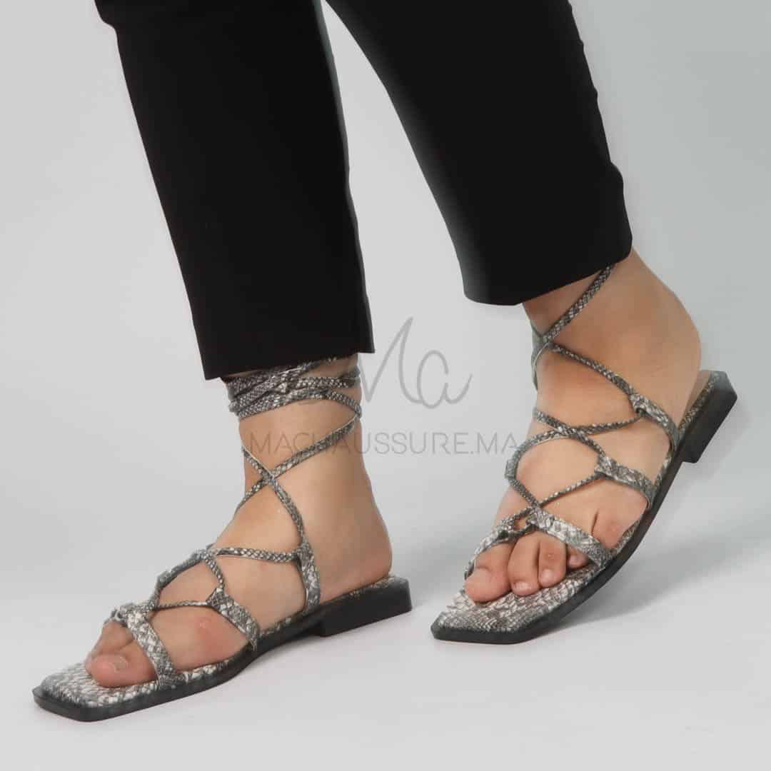 THERESA - Sandales plates en Noir.