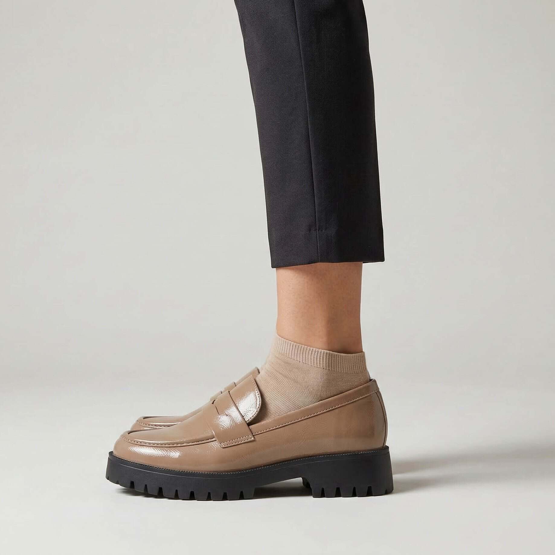 Valiny – Derbies Femmes en Kaki.