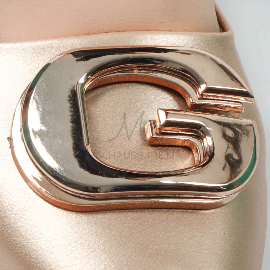 Megan - Escarpins demi talon en Bronze.