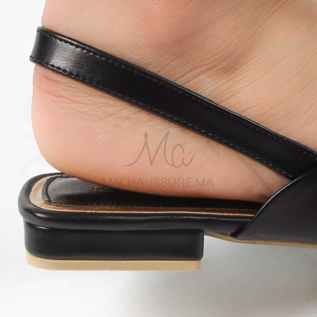 Megan - Escarpins demi talon en Noir.