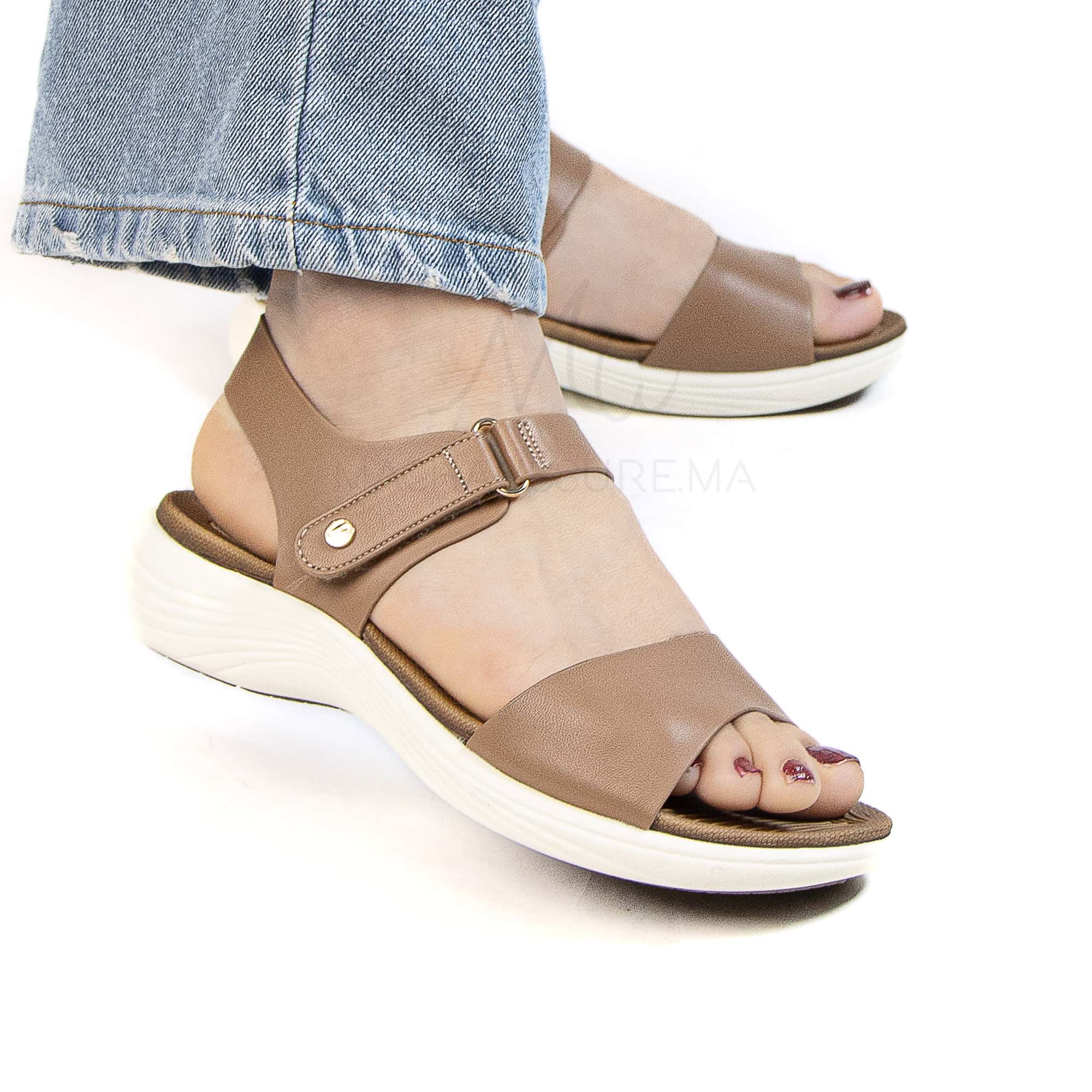 Velovia – Sandales confortables en Camel.