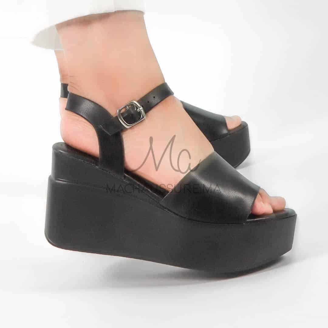 Spinelle - Sandales compensées en Noir.