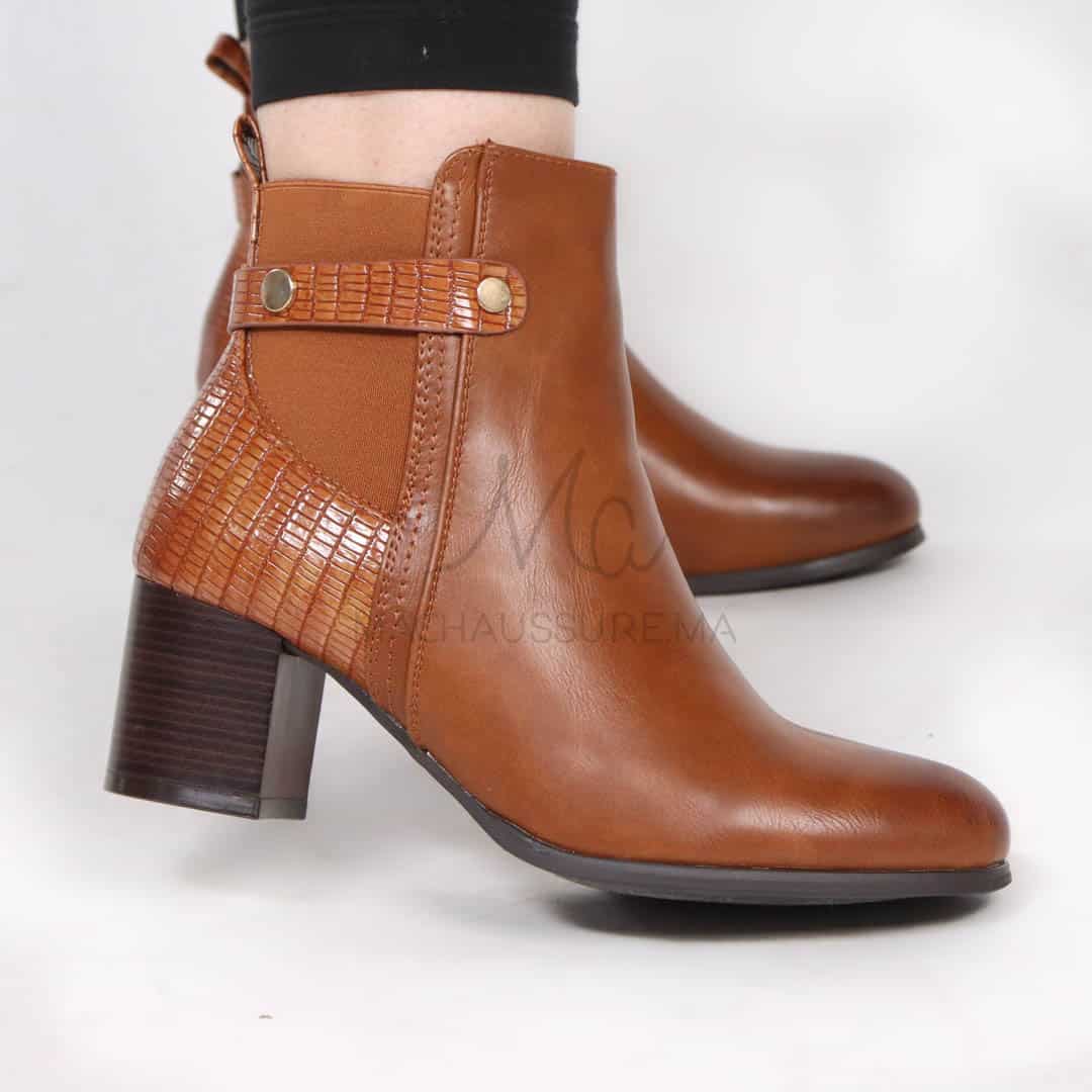 Reine – Bottines à talon en Tabac.