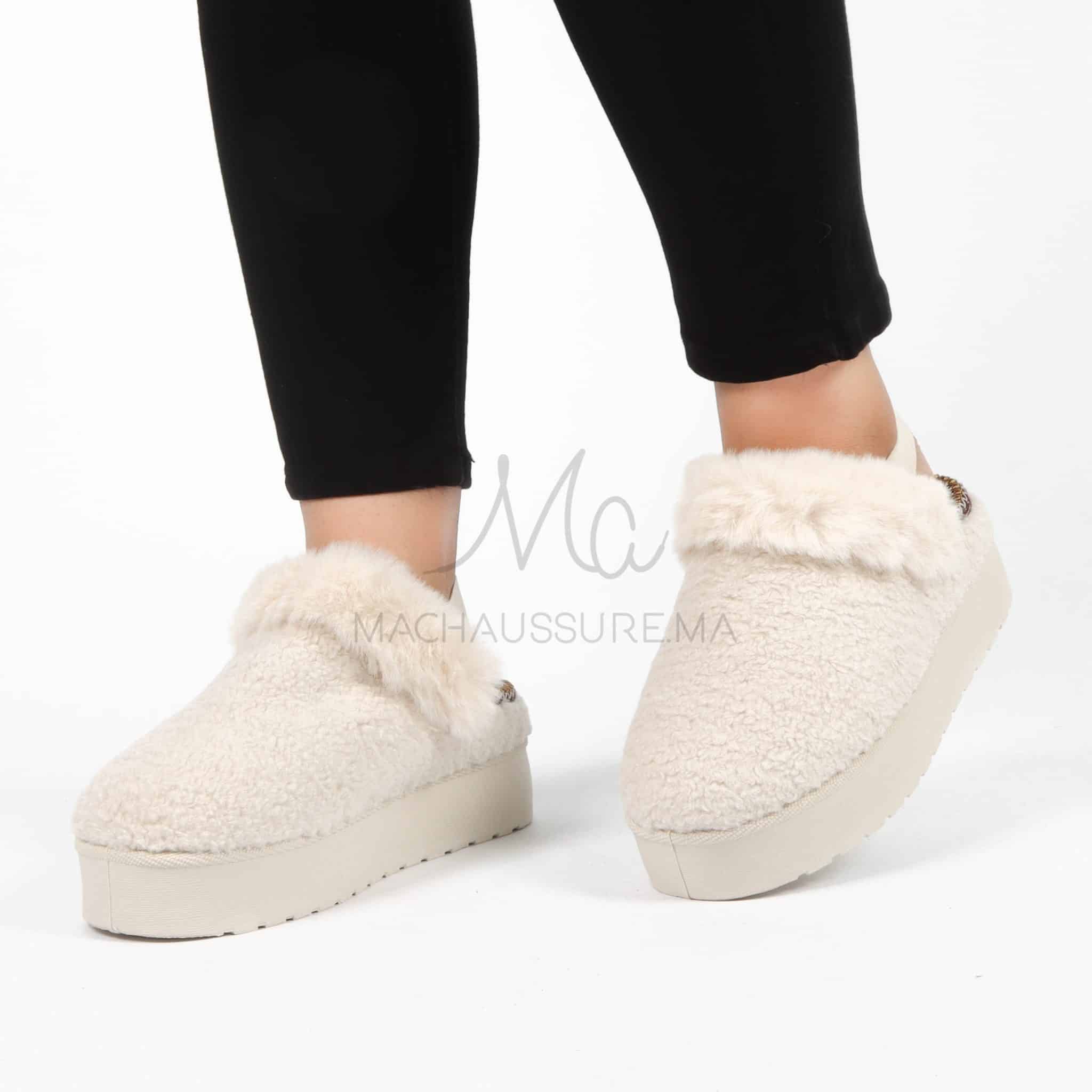 Pantoufles femmes en Beige.