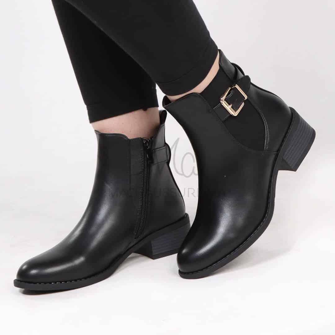 Douce – Bottines Femmes en Noir.