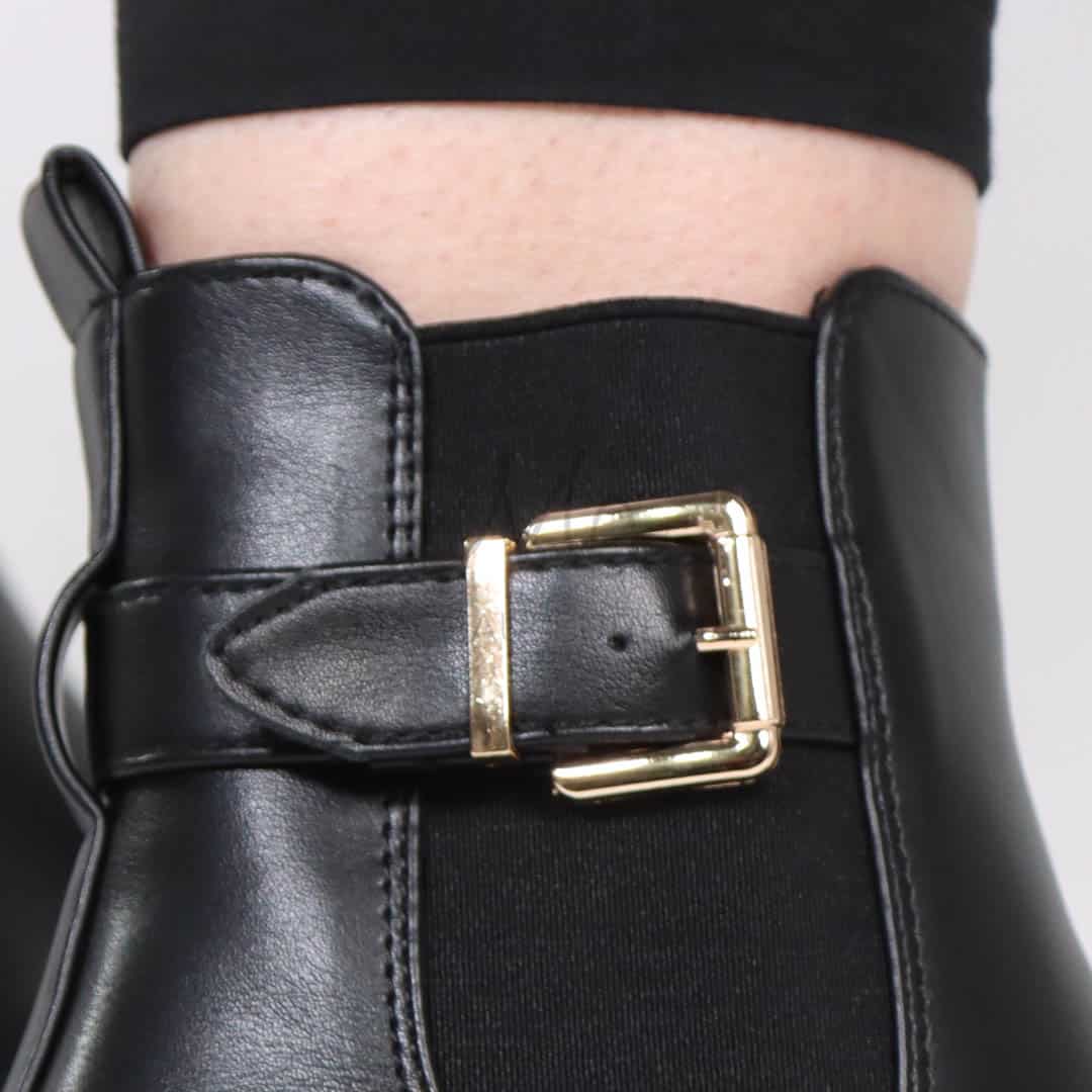 Douce – Bottines Femmes en Noir.