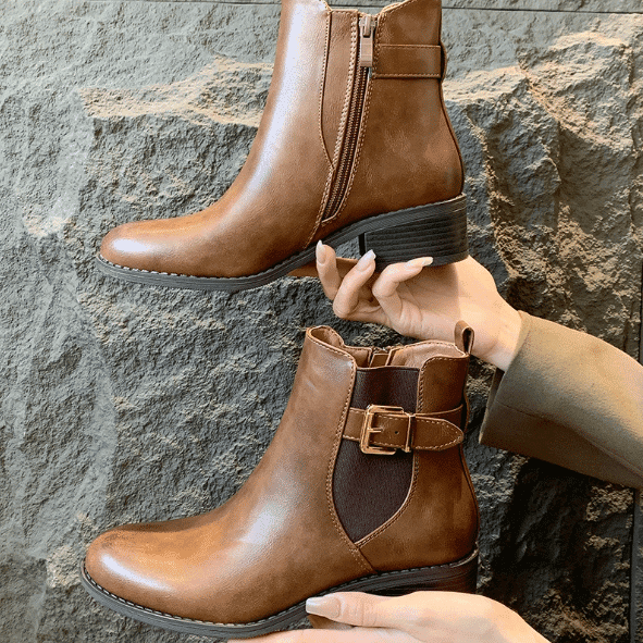 Douce – Bottines Femmes en Tabac.