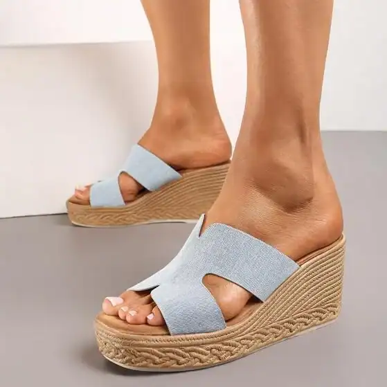 Emeraude - Sandales compensées en Bleu.