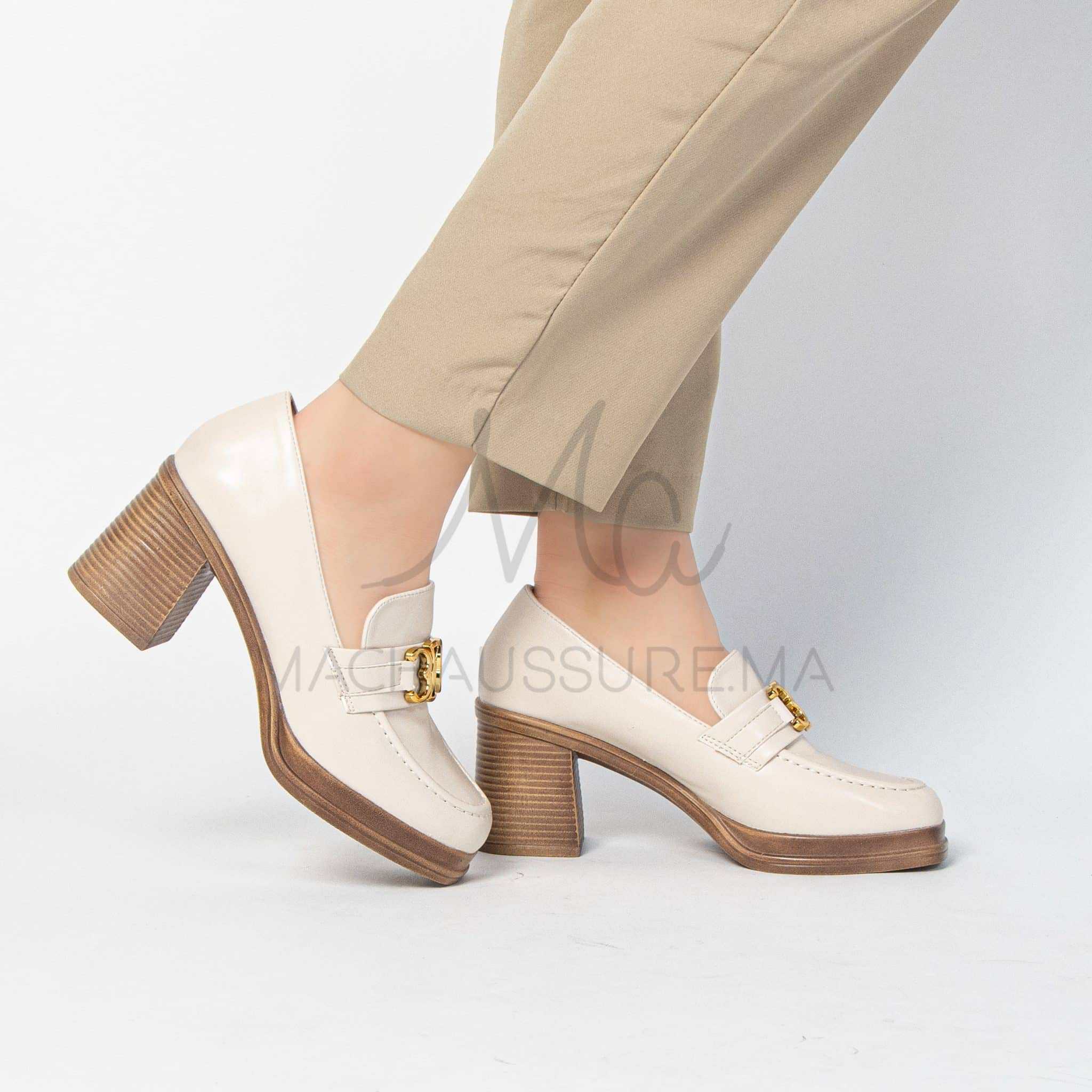 Cecilia – Derbis Femmes en Beige.