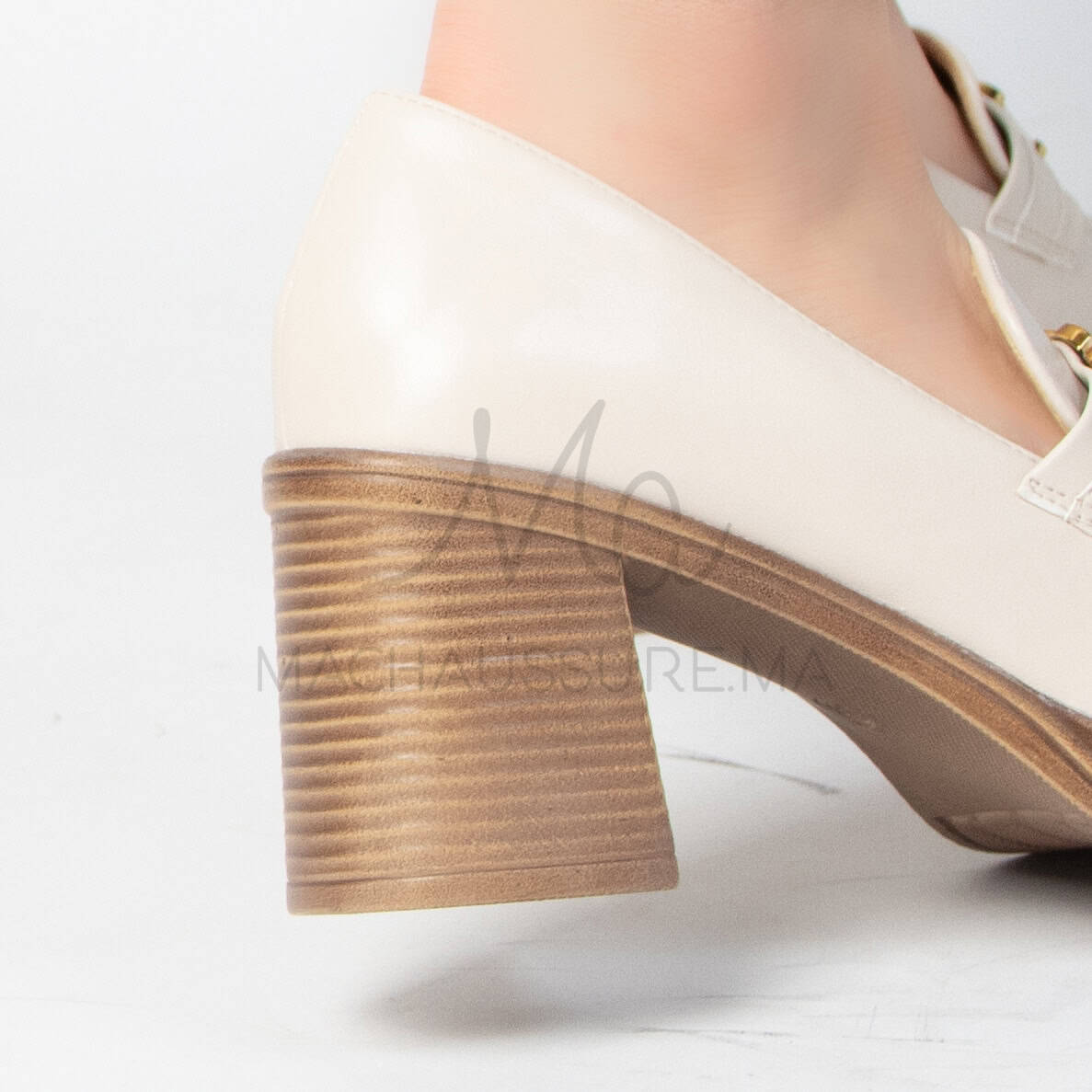 Cecilia – Derbis Femmes en Beige.