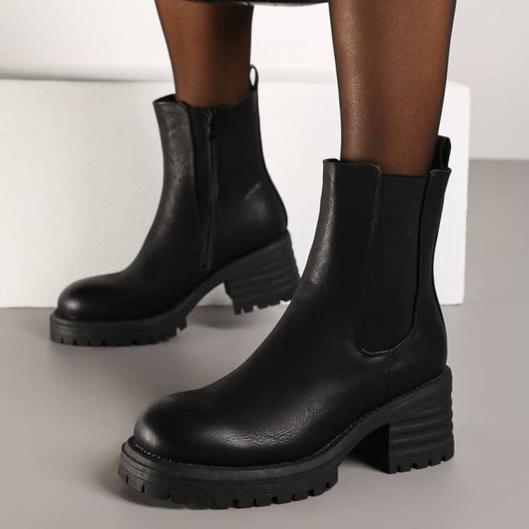 Rebelle – Bottines femmes en Noir.