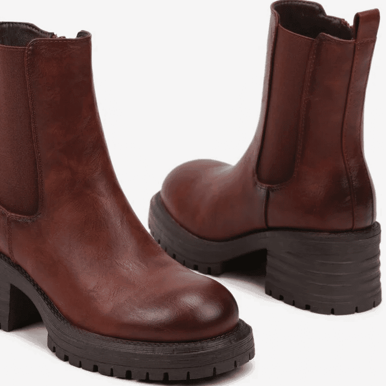 Rebelle – Bottines femmes en Tabac.
