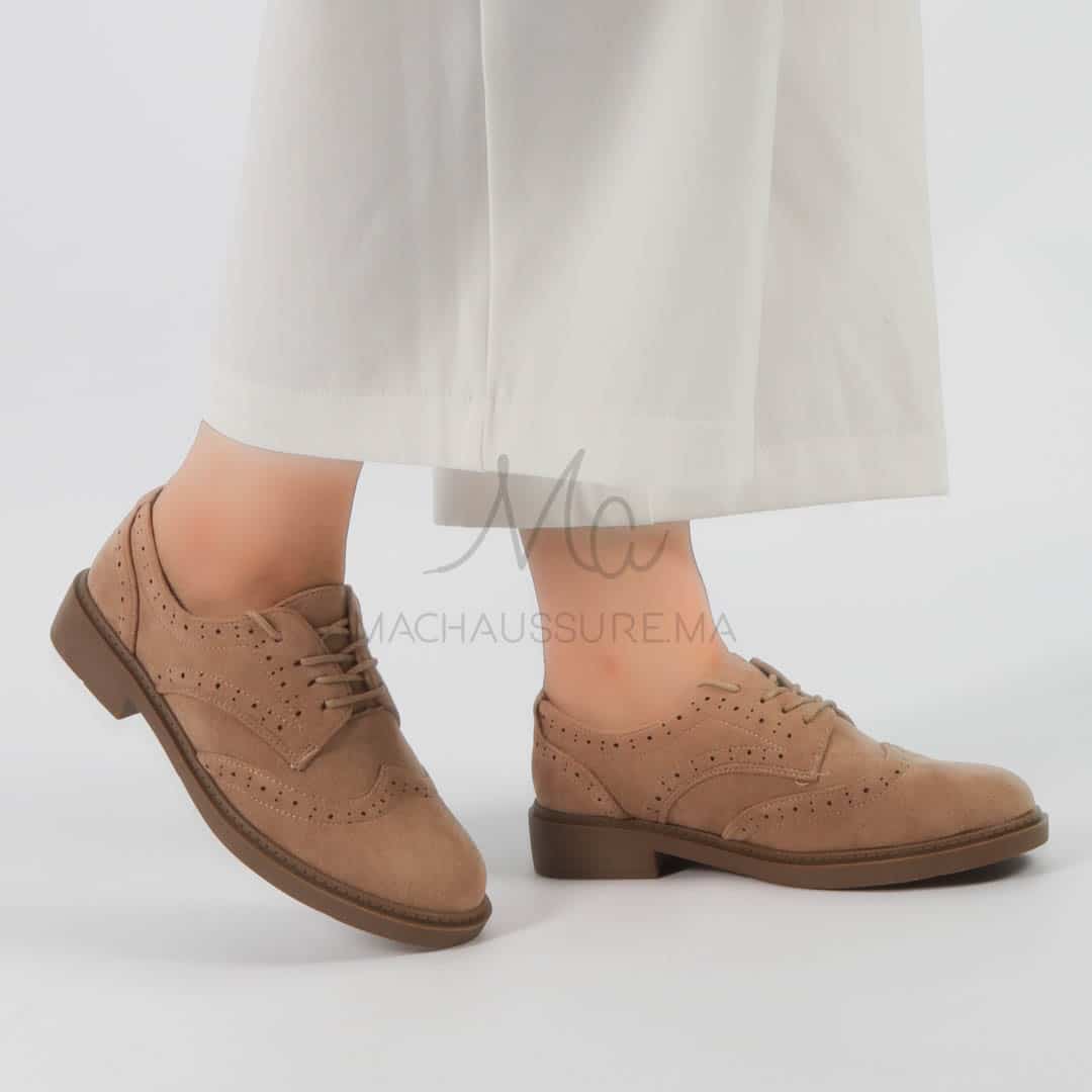 Ania - Derbies Femmes en Kaki.