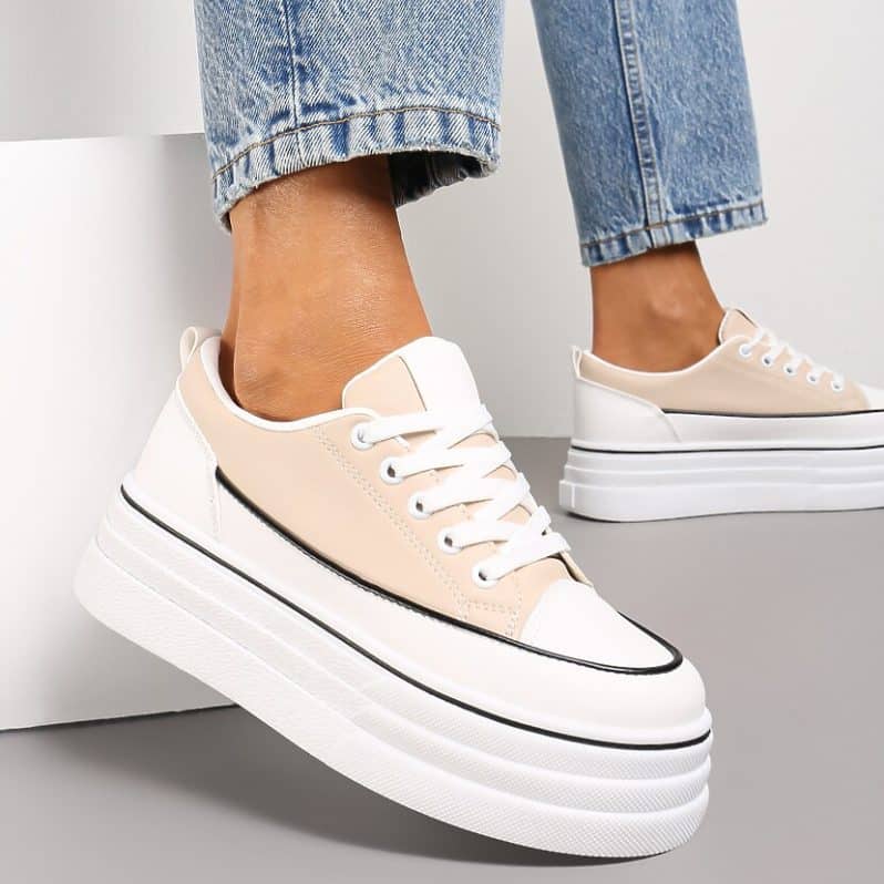 Iolite - Baskets Compensées femmes en Kaki.