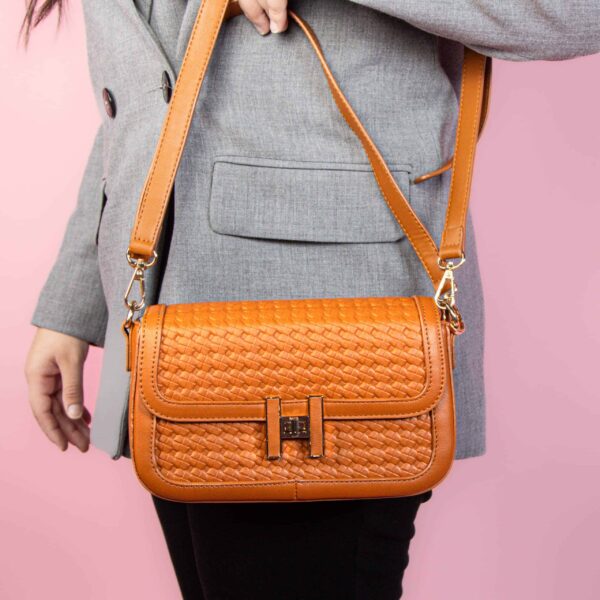 Cristal – Sac à main en Abricot.