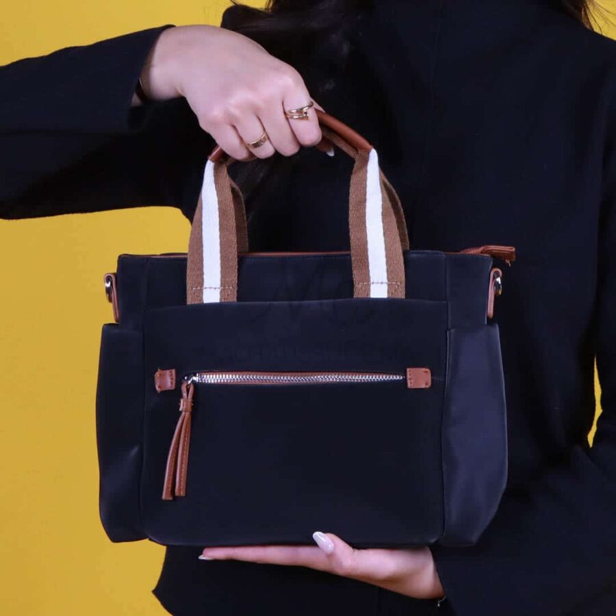 Nomade – Sac à main en Noir-Marron.