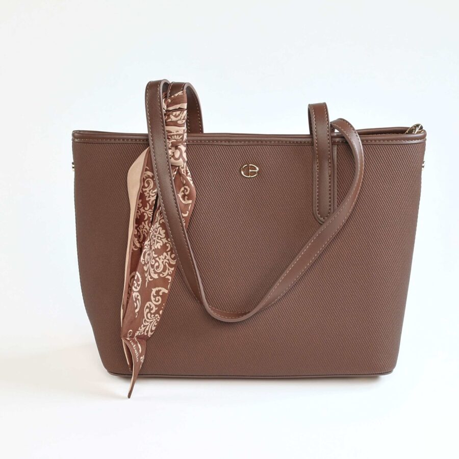 Sac à main en cuir marron avec foulard élégant, parfait pour un style chic et sophistiqué..