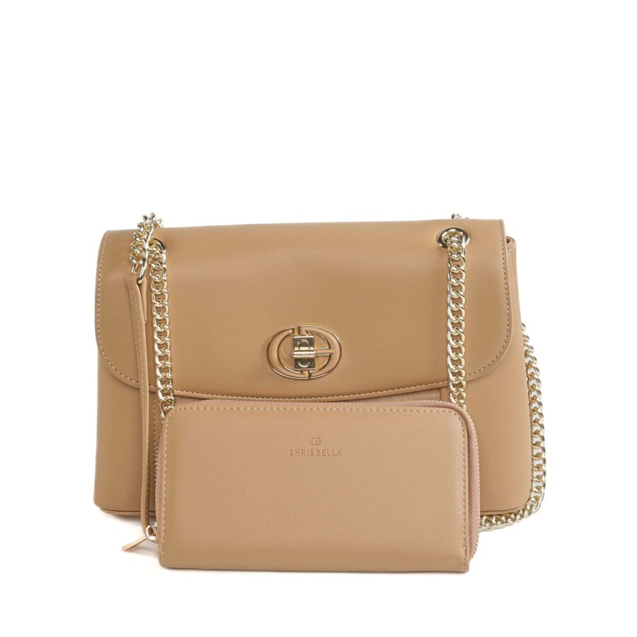 Sac à main beige avec chaîne en métal, accessoire de mode élégante..